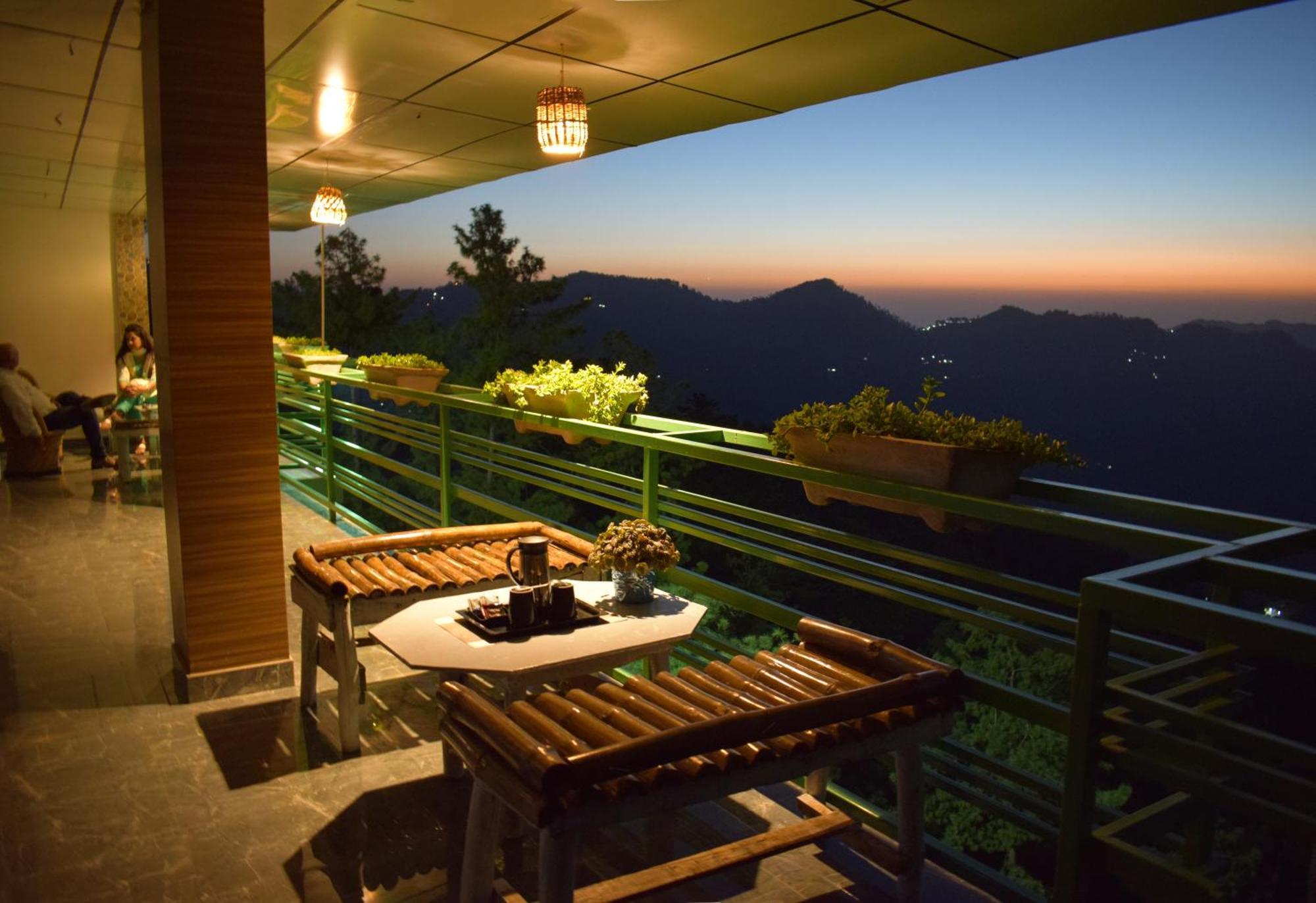 Aachman Nature Valley Resort Mashobra By Naina Staycation- Private Parking - Balcony And Valley View Rooms Shimla Exterior foto